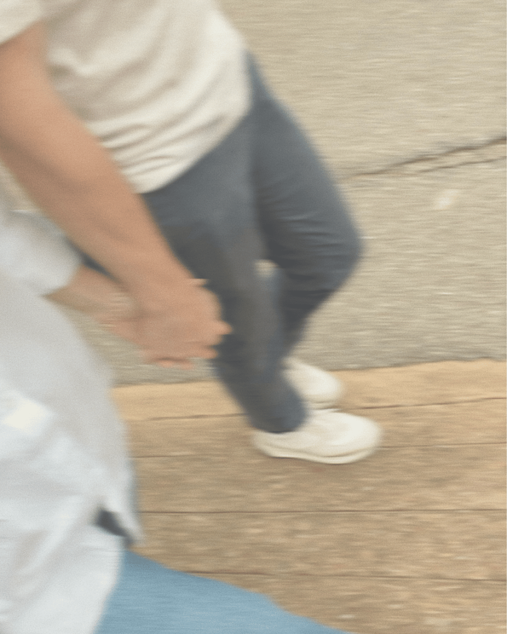 couple&#x20;holding&#x20;hands